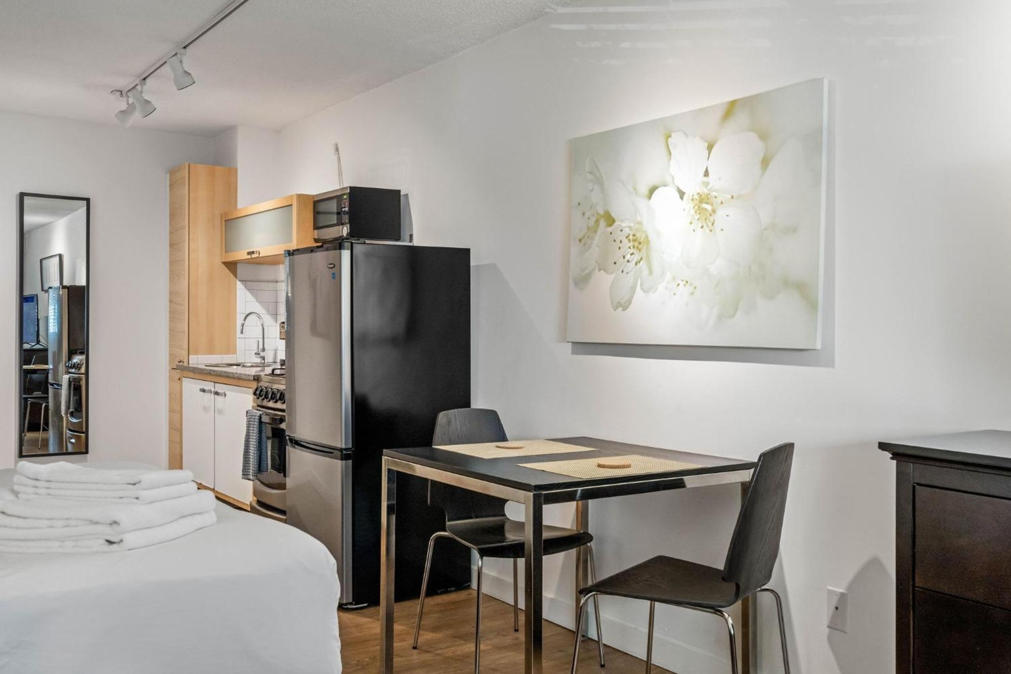Studios On 25Th By Bca Furnished Apartments أتلانتا الغرفة الصورة